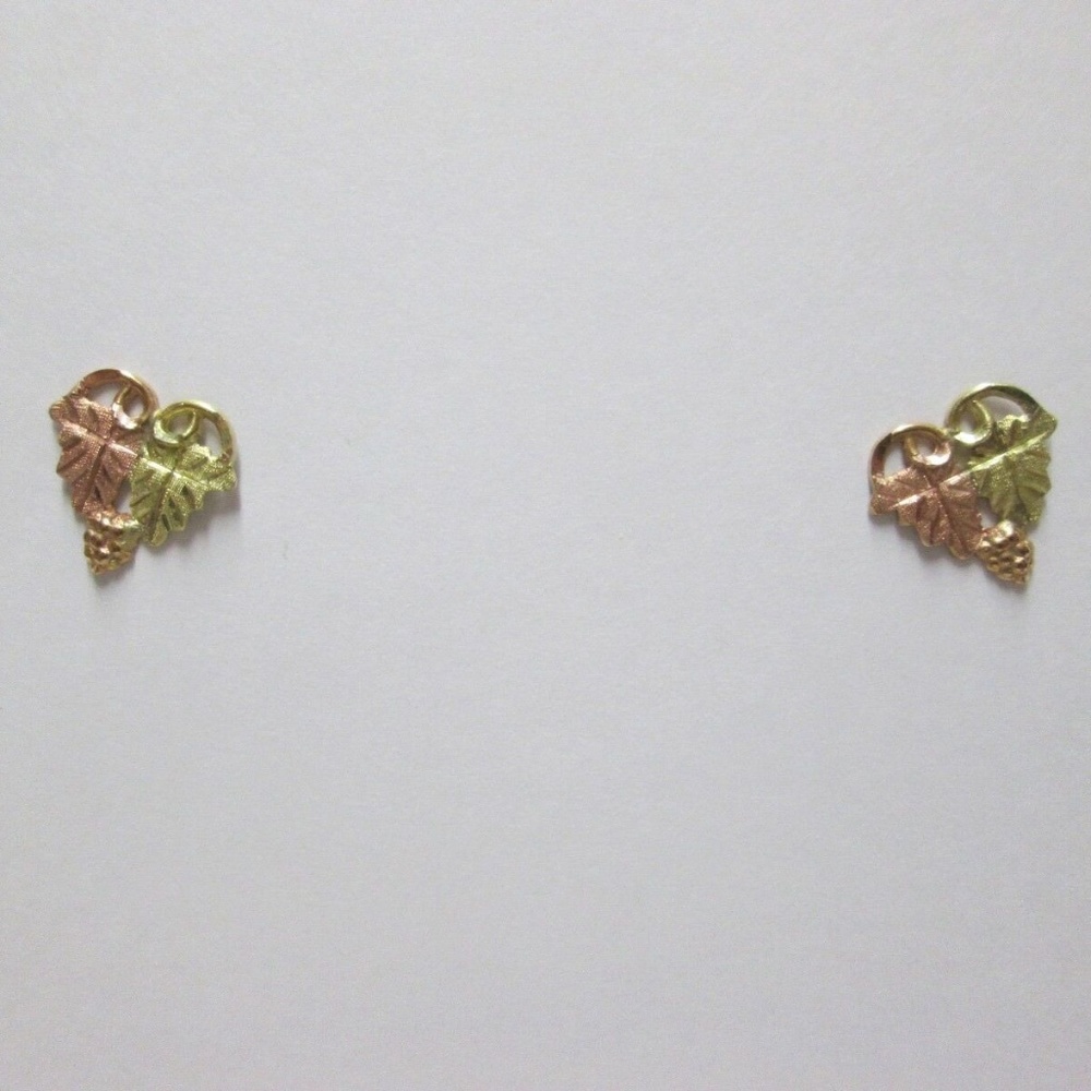 Black hills gold 10k earrings/leaf design